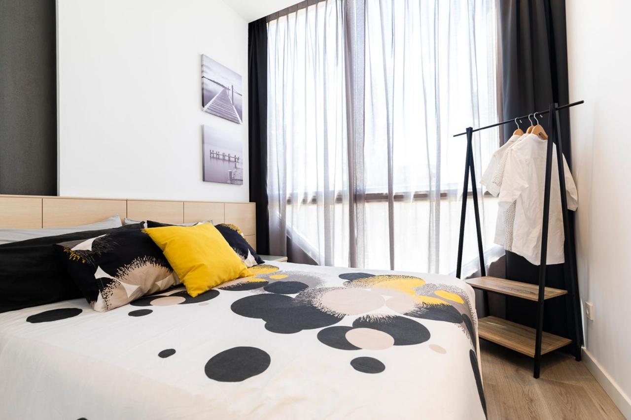 Sylvia 1M - Precioso Apartamento En Primera Linea De Mar - Centrico - Playa - Wifi Empuriabrava Dış mekan fotoğraf